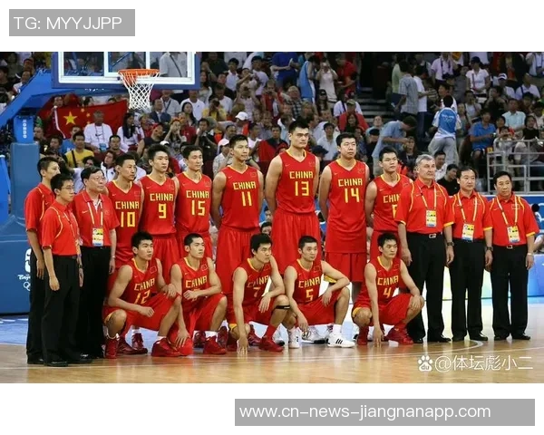 国足模仿男篮模式引发担忧男篮从巅峰跌入低谷的启示 国足模仿男篮模式引发担忧男篮从巅峰跌入低谷的启示