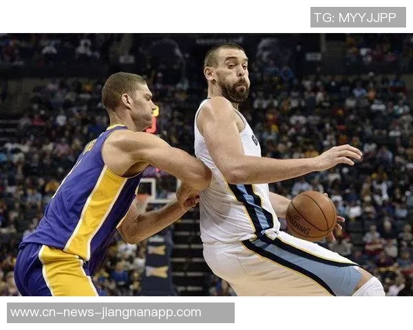 帕森斯分析艾顿内线表现球权不足与真实实力的矛盾之处 帕森斯分析艾顿内线表现球权不足与真实实力的矛盾之处